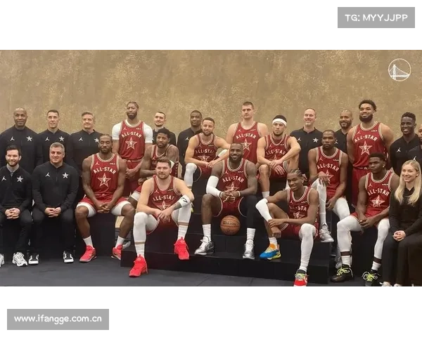 NBA新赛季揭幕战,父子同台斗群狼! NBA新赛季揭幕战,父子同台斗群狼!