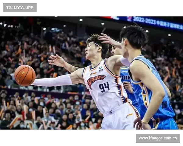 NBA选秀大会:周琦与王哲林同时被选中 回顾两人相爱相杀瞬间 NBA选秀大会:周琦与王哲林同时被选中 回顾两人相爱相杀瞬间